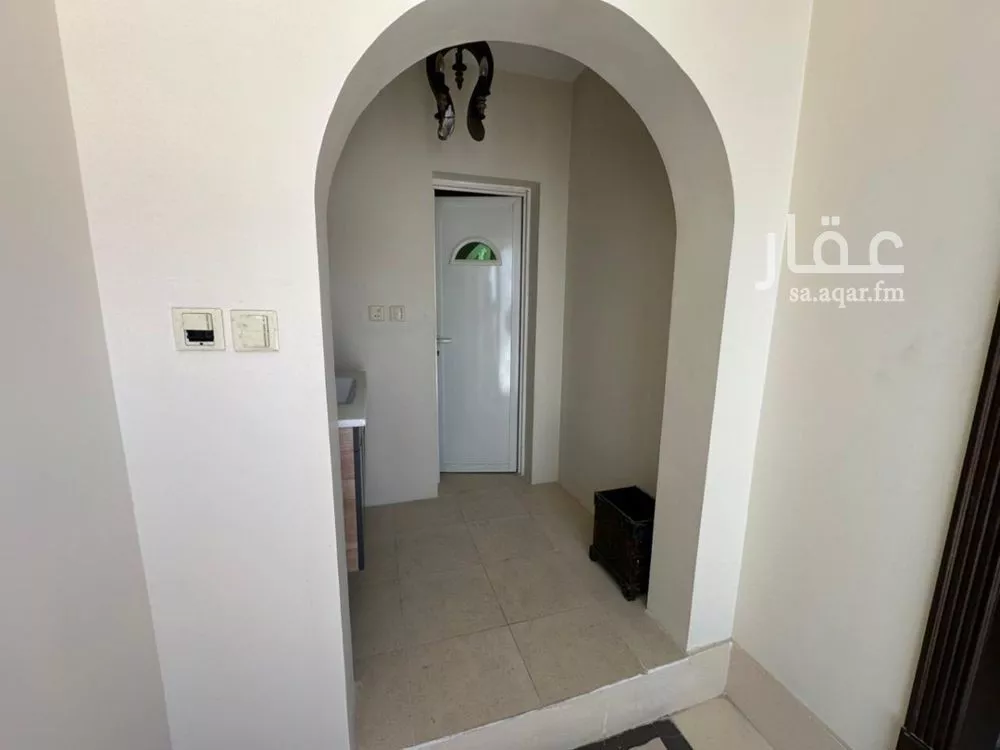 8 bedroom villa in Al Nuzhah 7