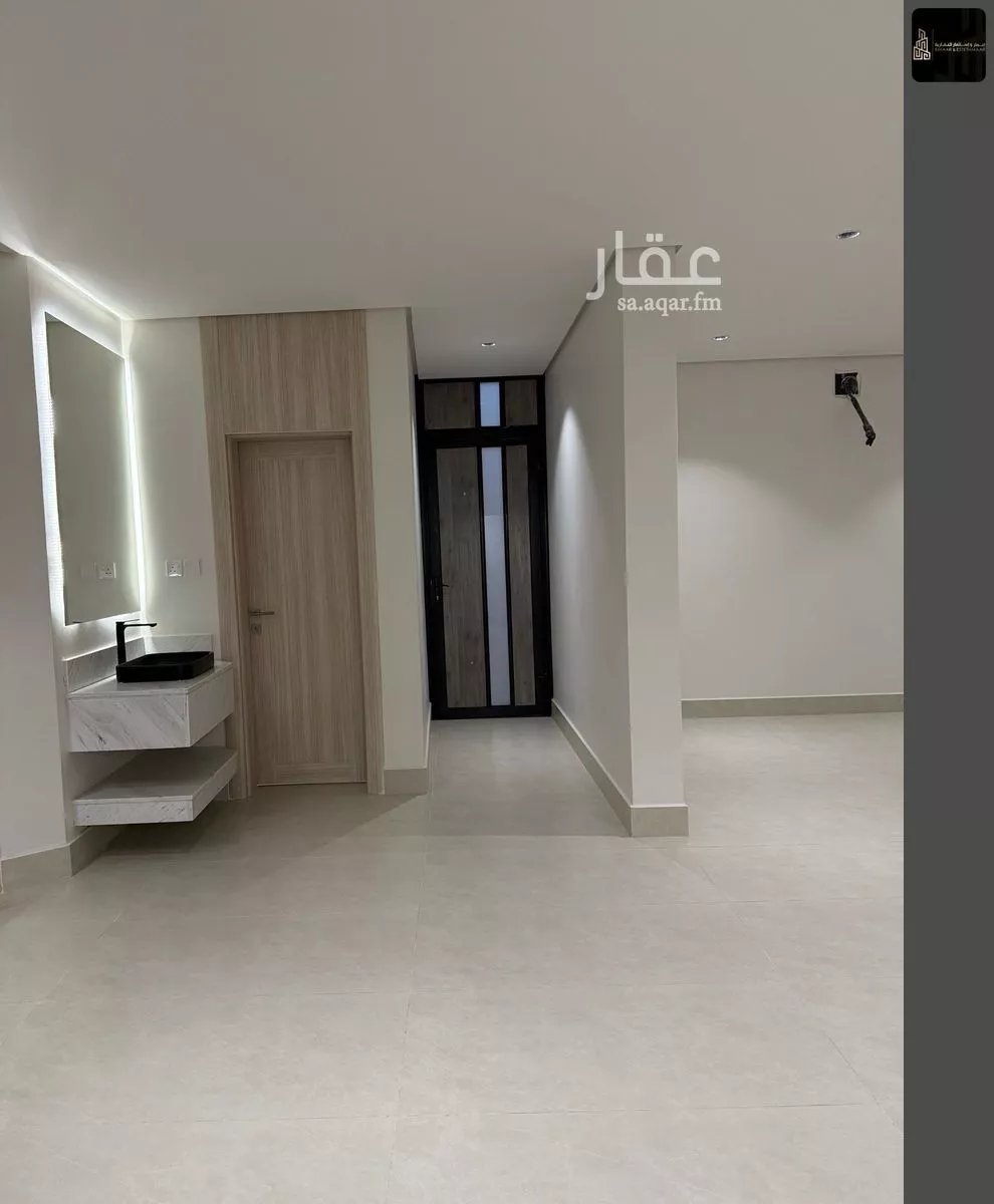 فيلا 6 غرف في ضاحية الملك فهد 5