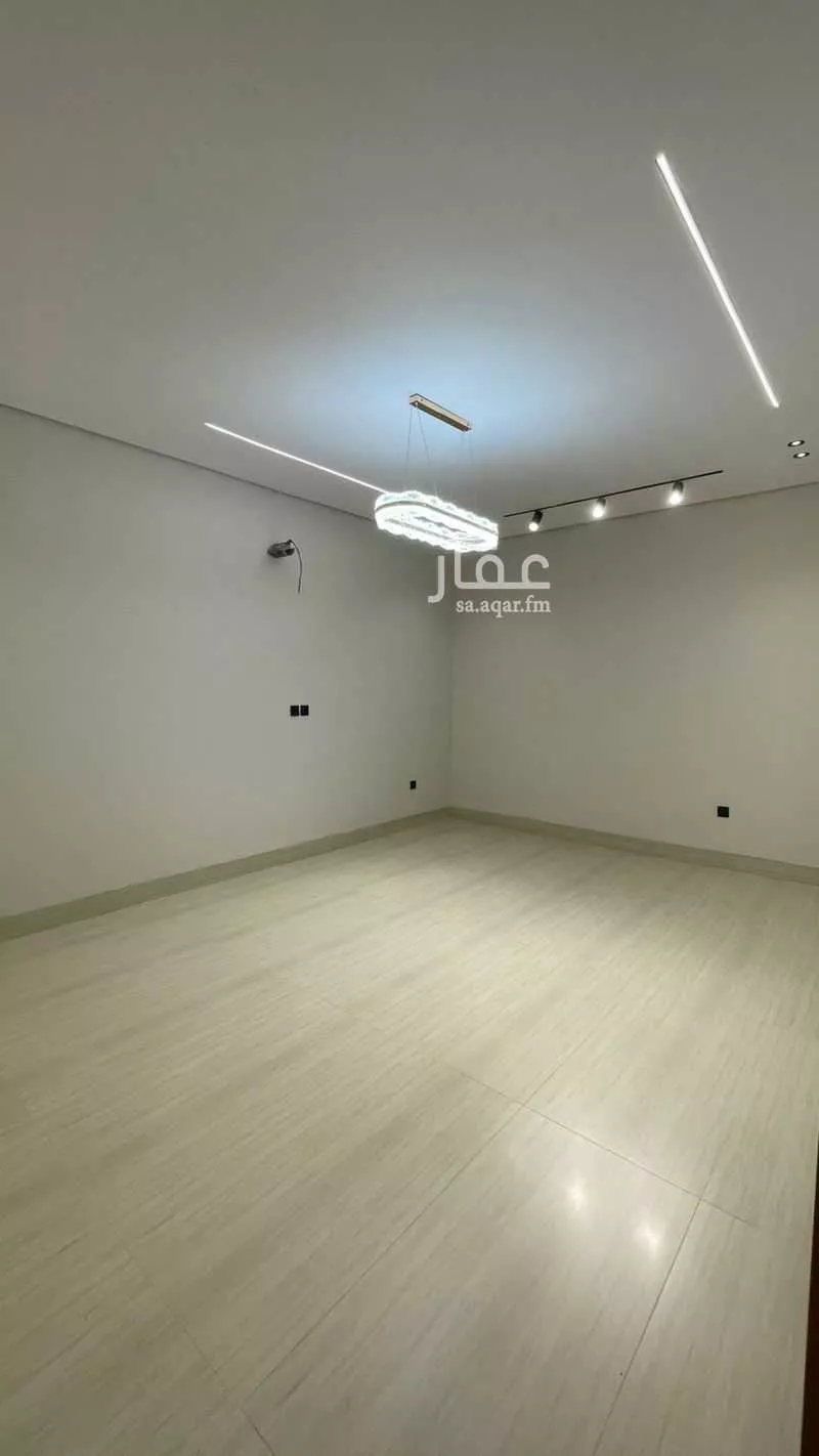 5 bedroom villa in Ash Sharq 12