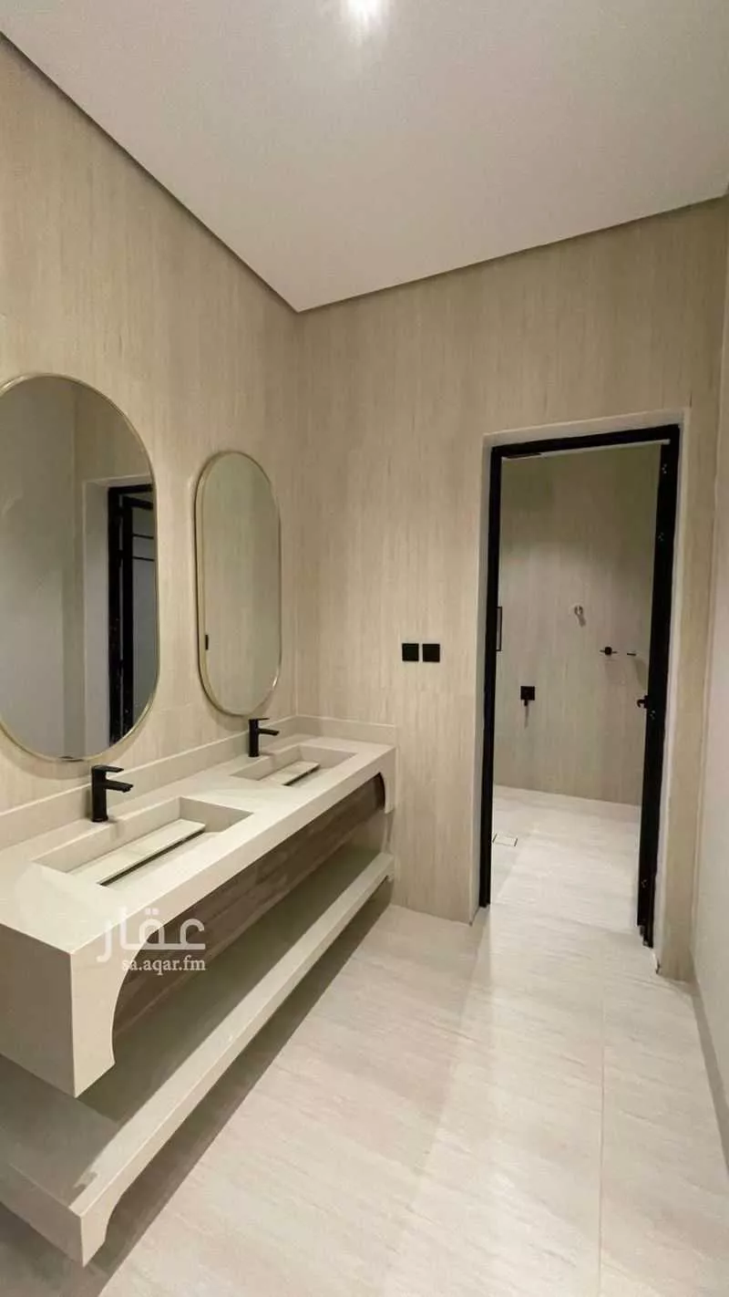 5 bedroom villa in Ash Sharq 3