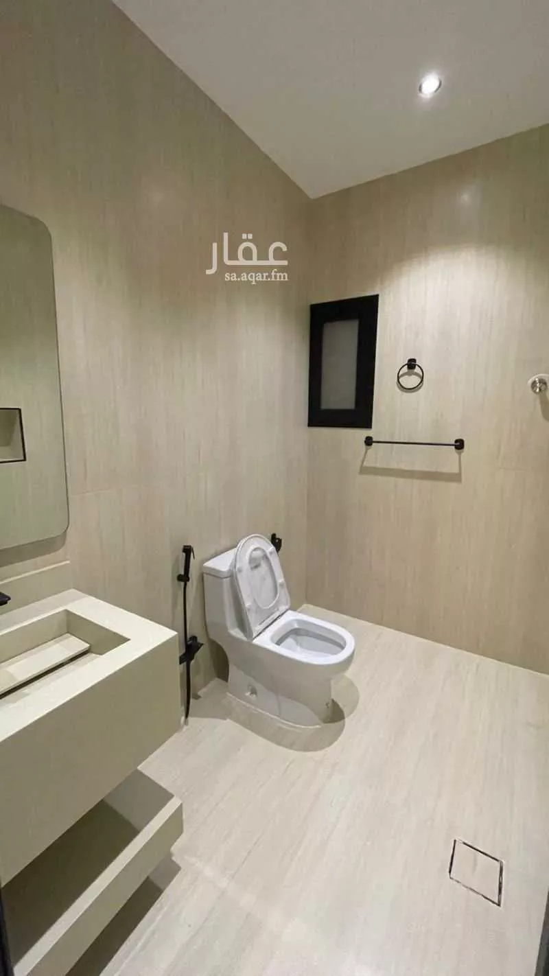 5 bedroom villa in Ash Sharq 28