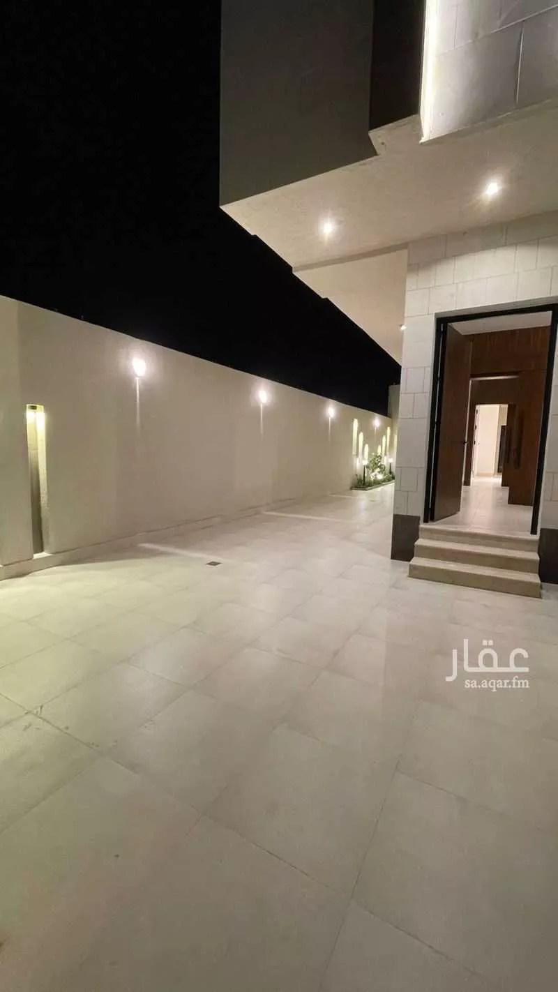 5 bedroom villa in Ash Sharq 7