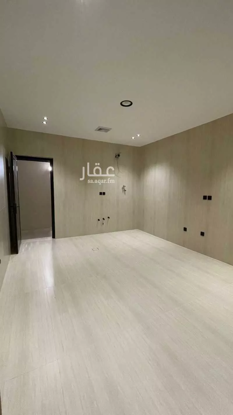 5 bedroom villa in Ash Sharq 10