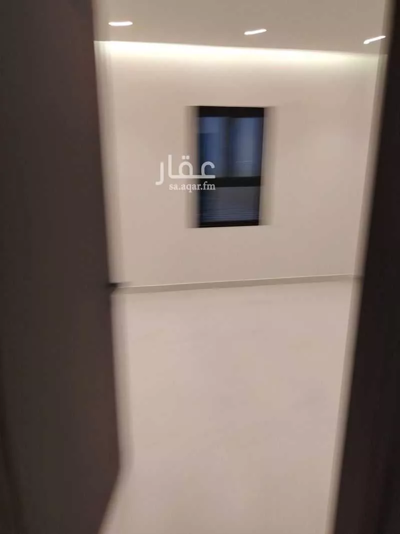 فيلا 6 غرف في ضاحية الملك فهد 7
