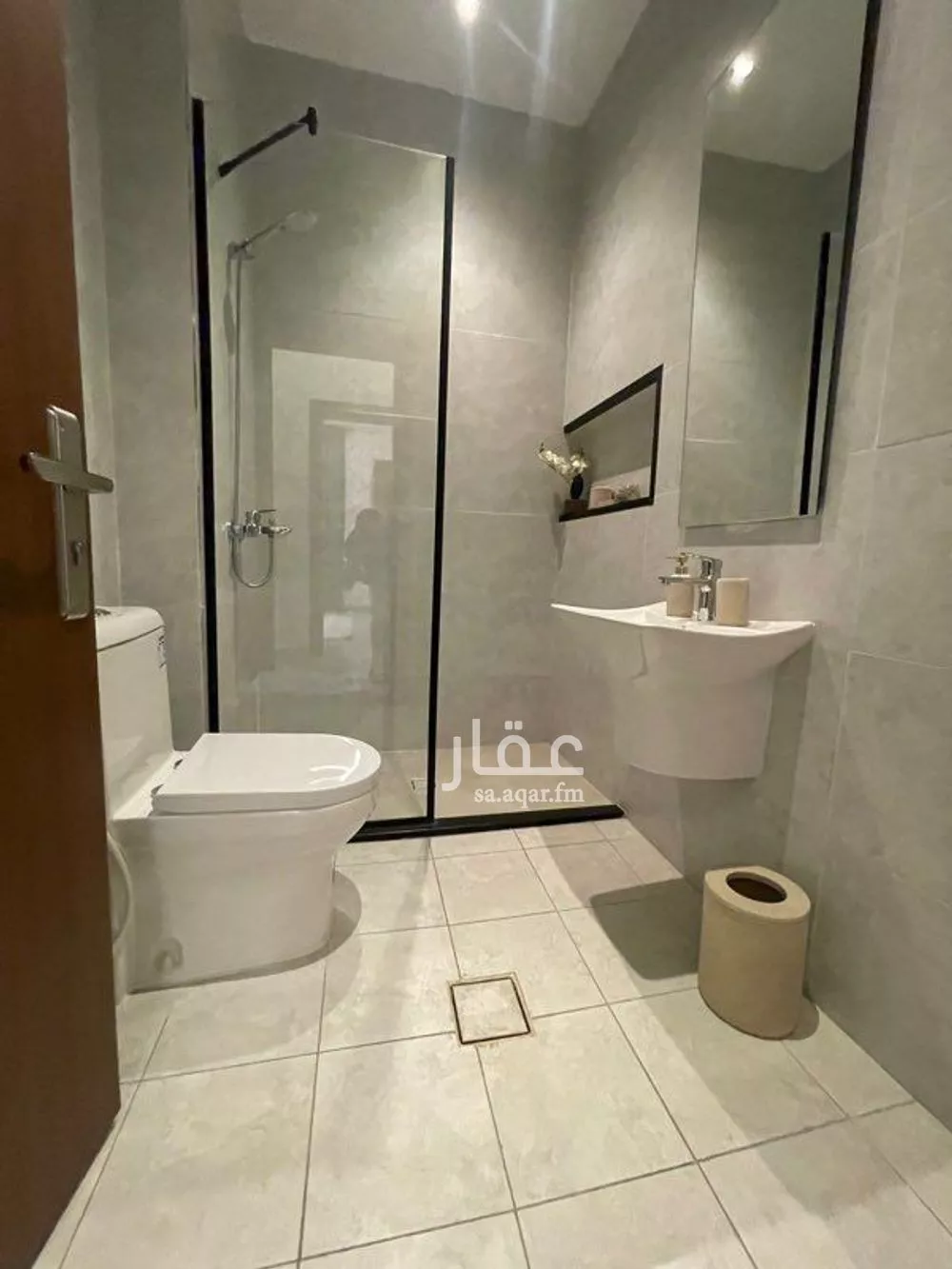 6 bedroom apartment in Al Fayha 7