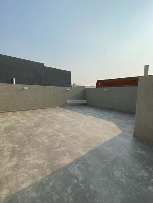 8 bedroom villa in Al Ukayshiyyah 16