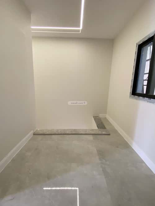 8 bedroom villa in Al Ukayshiyyah 13