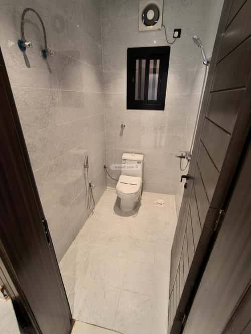 6 bedroom villa in Al Ukayshiyyah 11