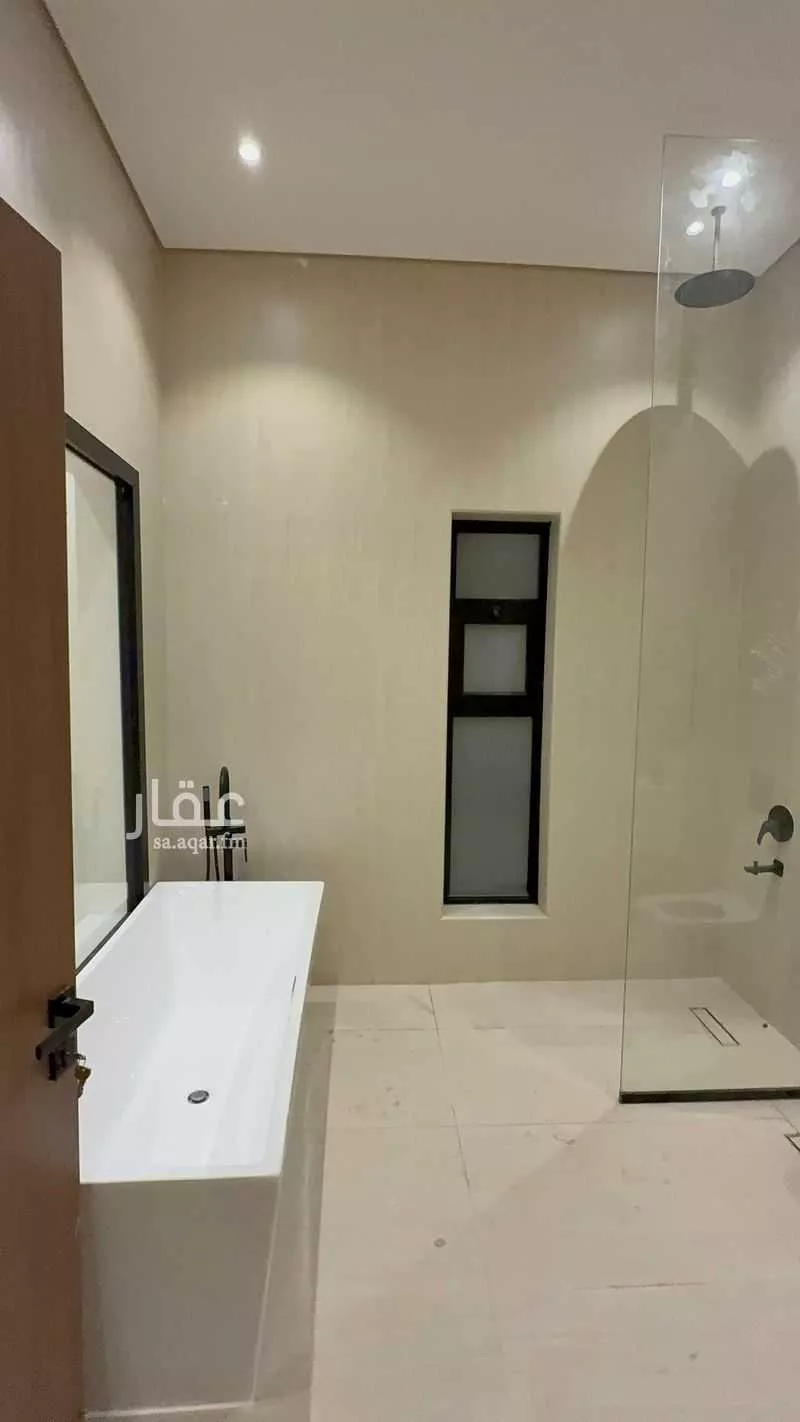 6 bedroom villa in Ash Shulah 17