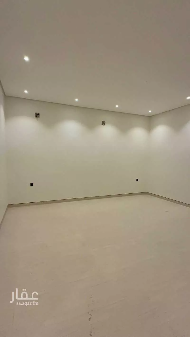 6 bedroom villa in Ash Shulah 5