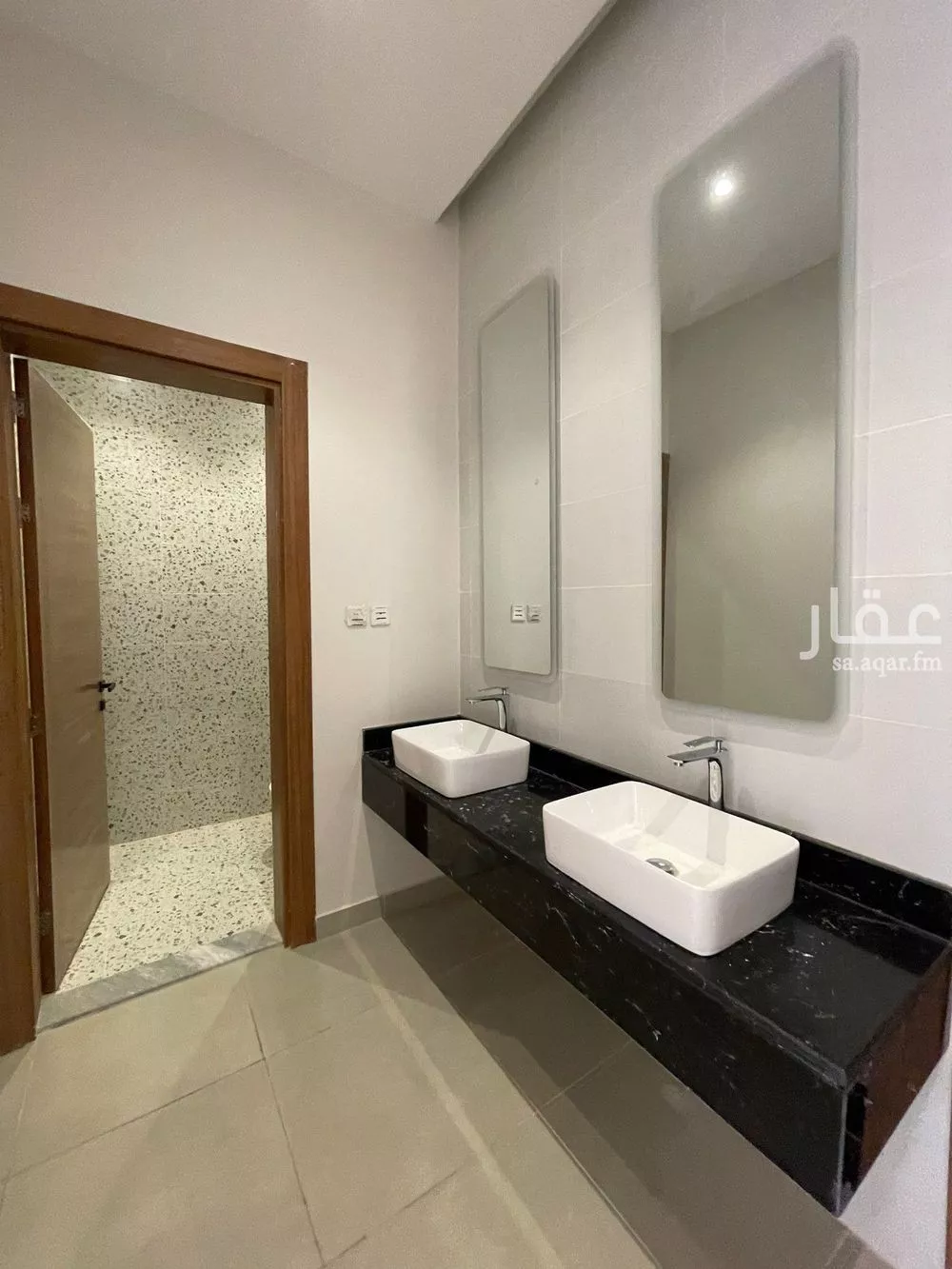 6 bedroom apartment in Al Wurud 4