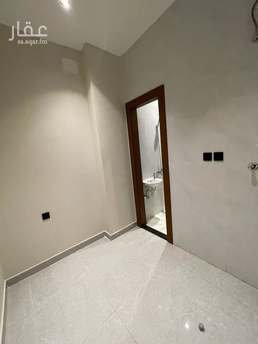 6 bedroom apartment in Al Fayha 6