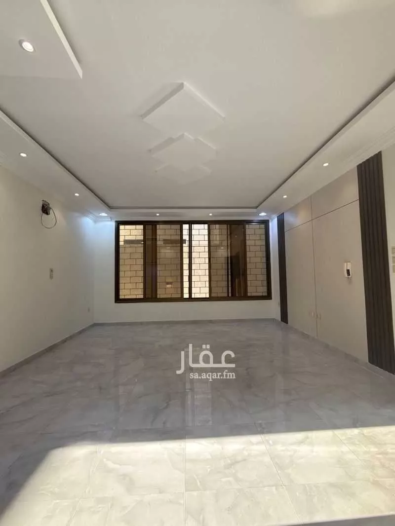 فيلا 7 غرف في ضاحية الملك فهد 2