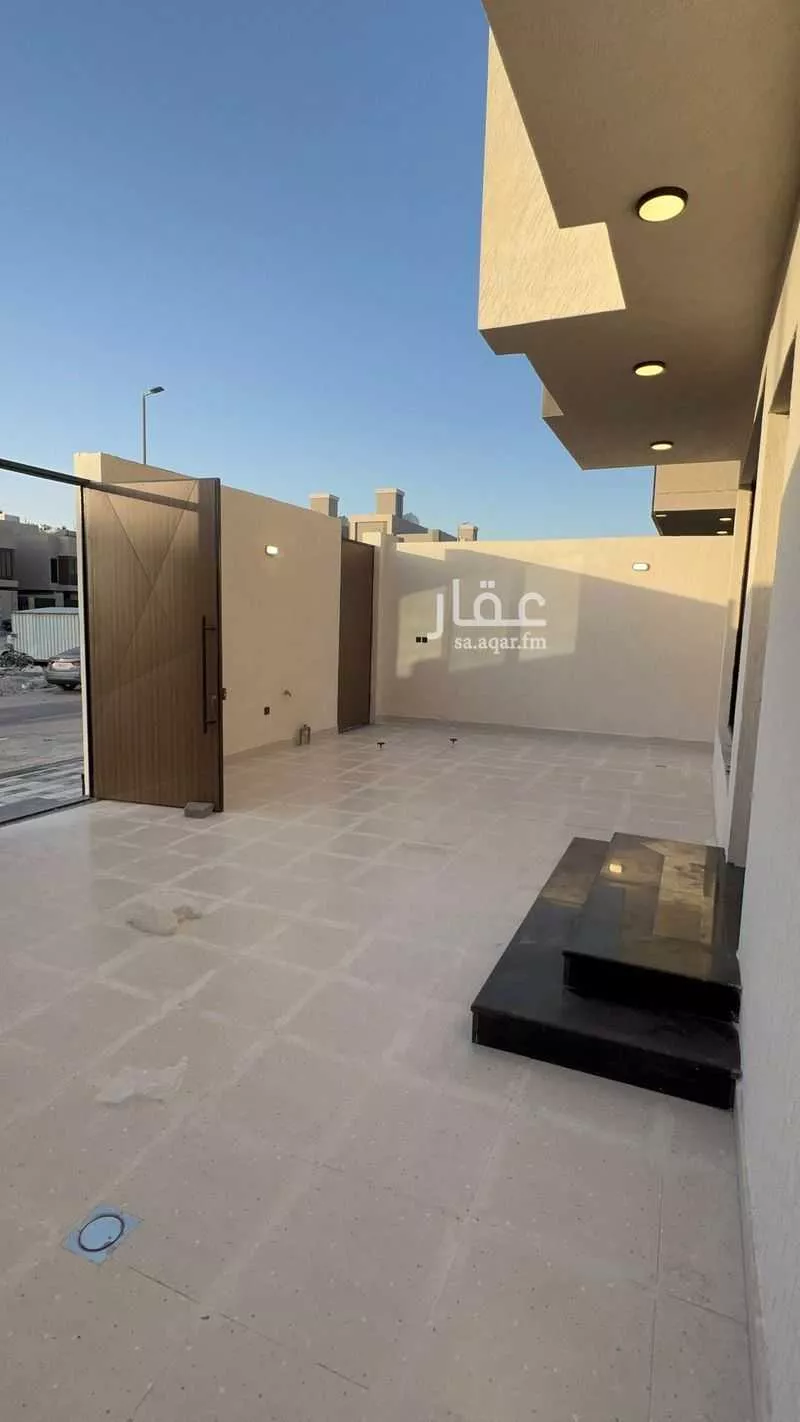 6 bedroom villa in Ash Shulah 9