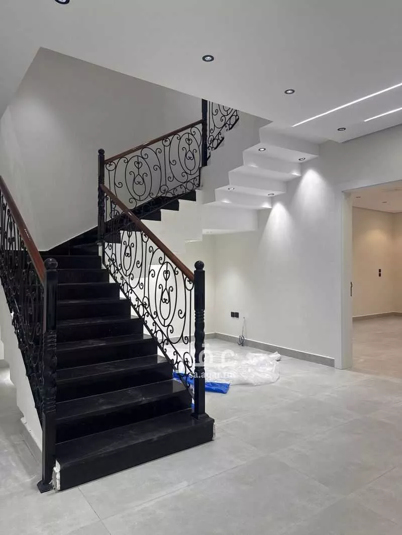 7 bedroom villa in Dahiat King Fahd 3