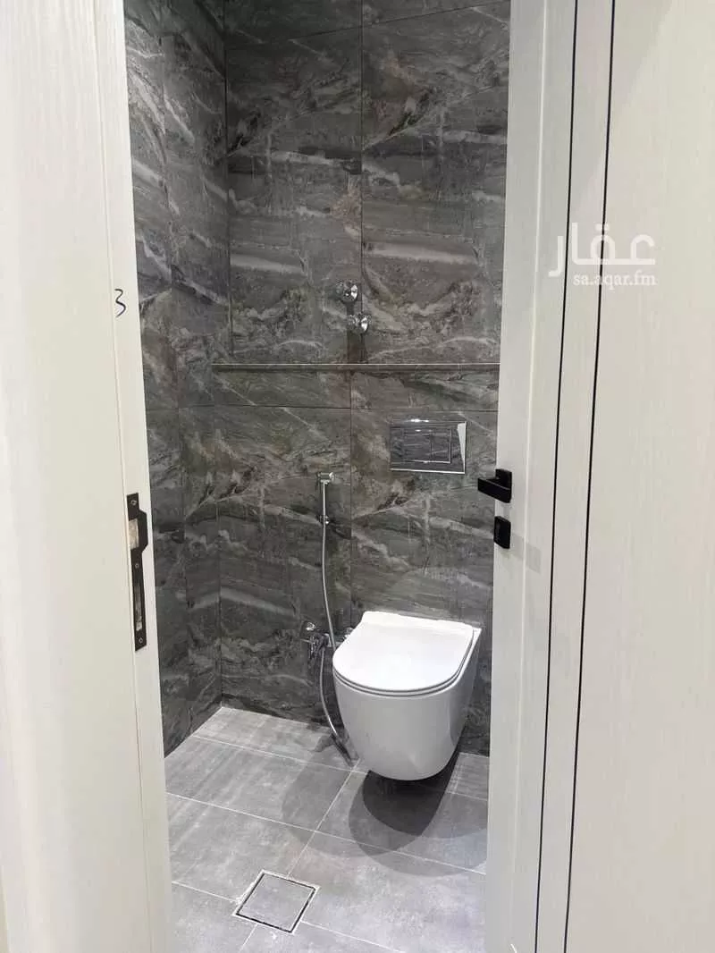 7 bedroom villa in Dahiat King Fahd 4