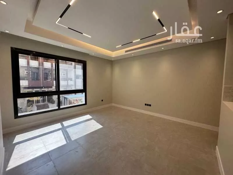3 bedroom apartment in Al Rawdah 11