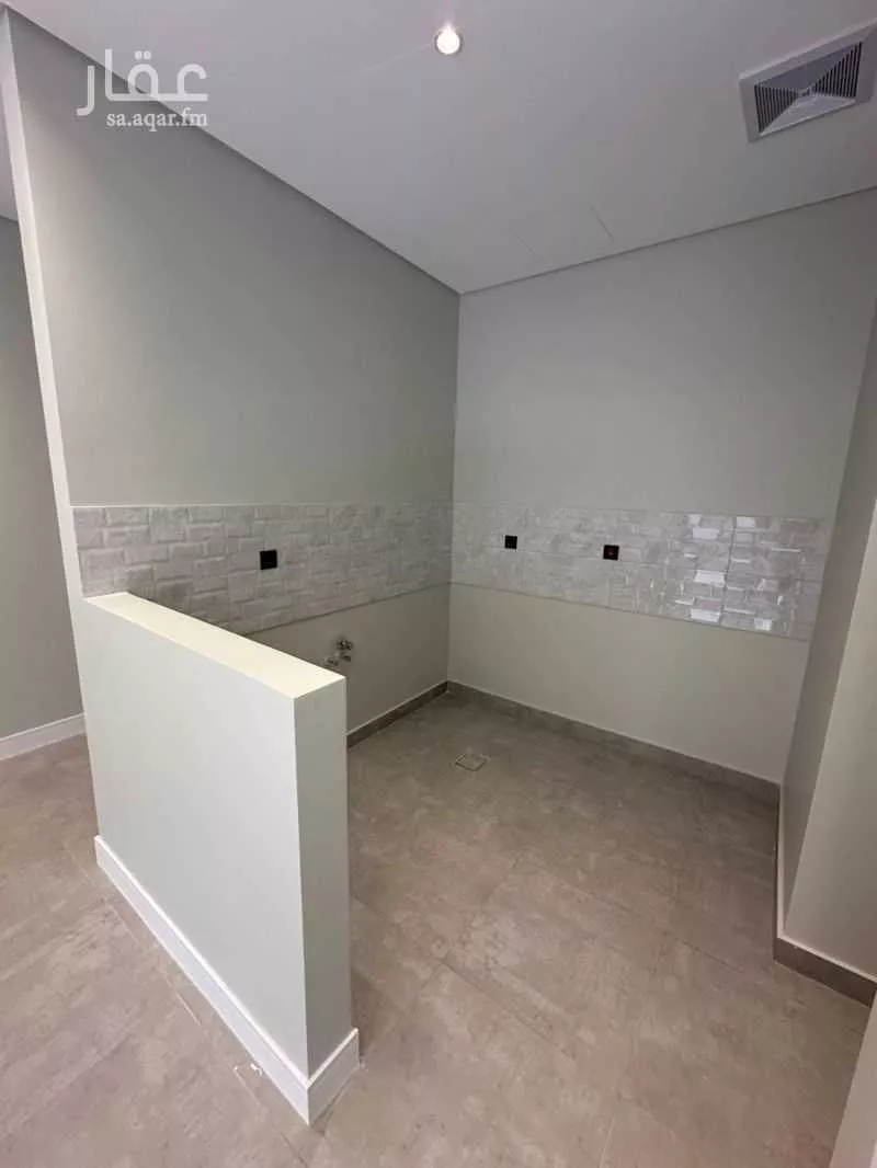 3 bedroom apartment in Al Rawdah 8
