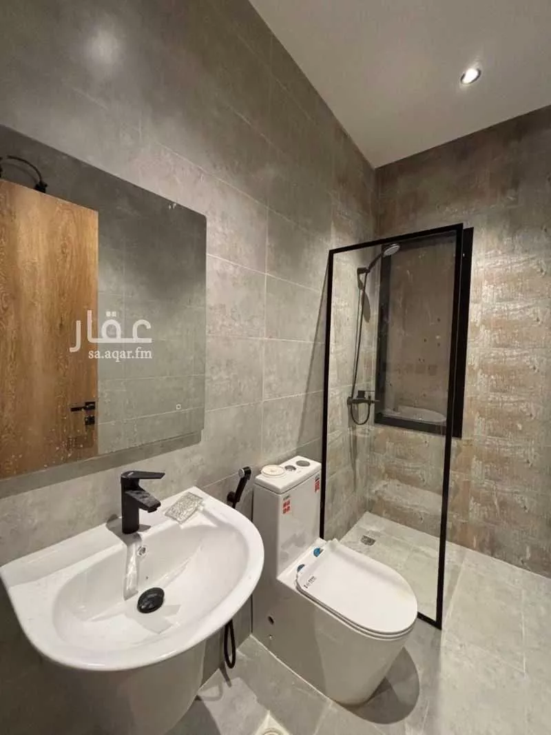 5 bedroom apartment in Muraykh 17