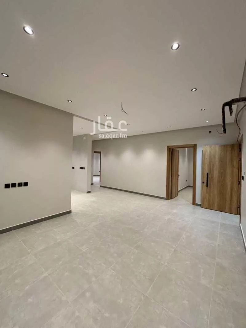 5 bedroom apartment in Muraykh 6