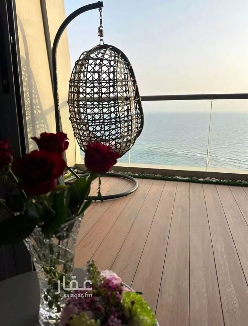 4 bedroom apartment in Al Shati 5