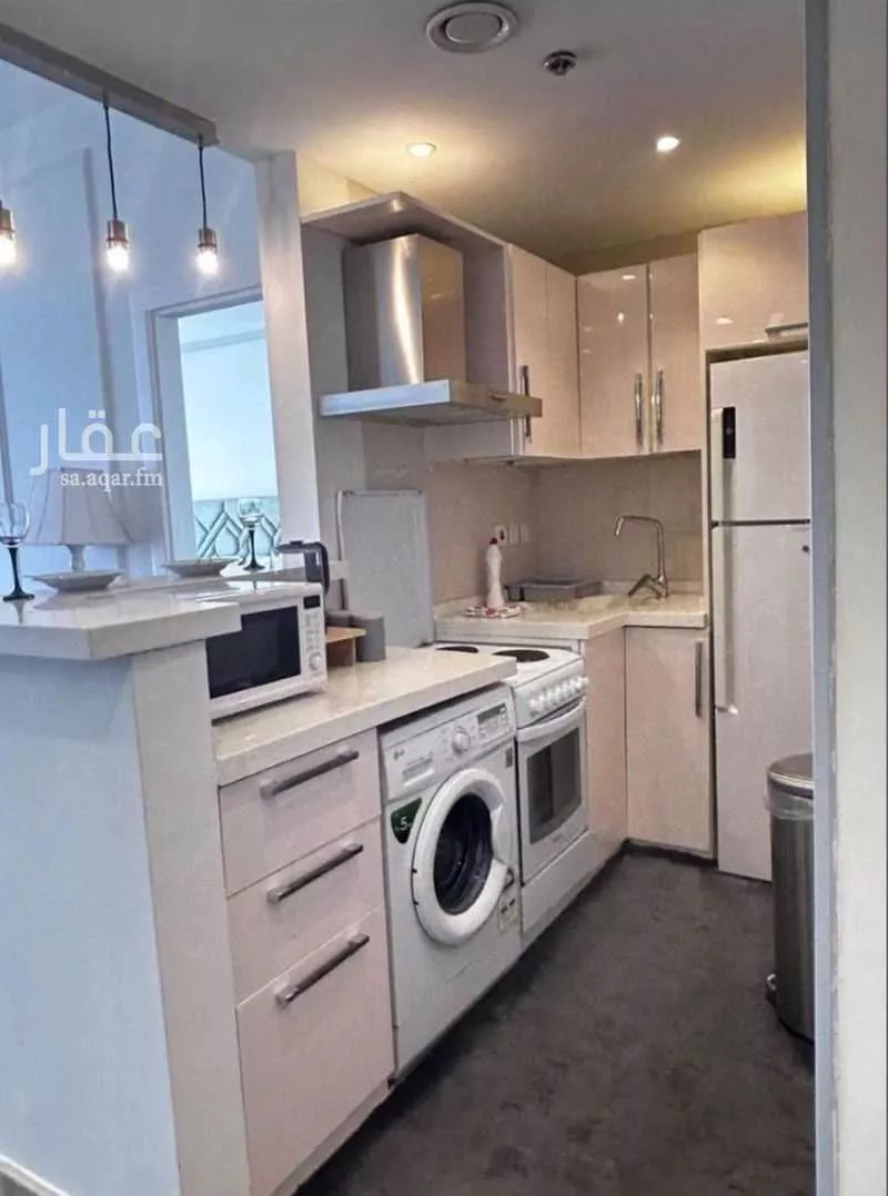 4 bedroom apartment in Al Shati 7