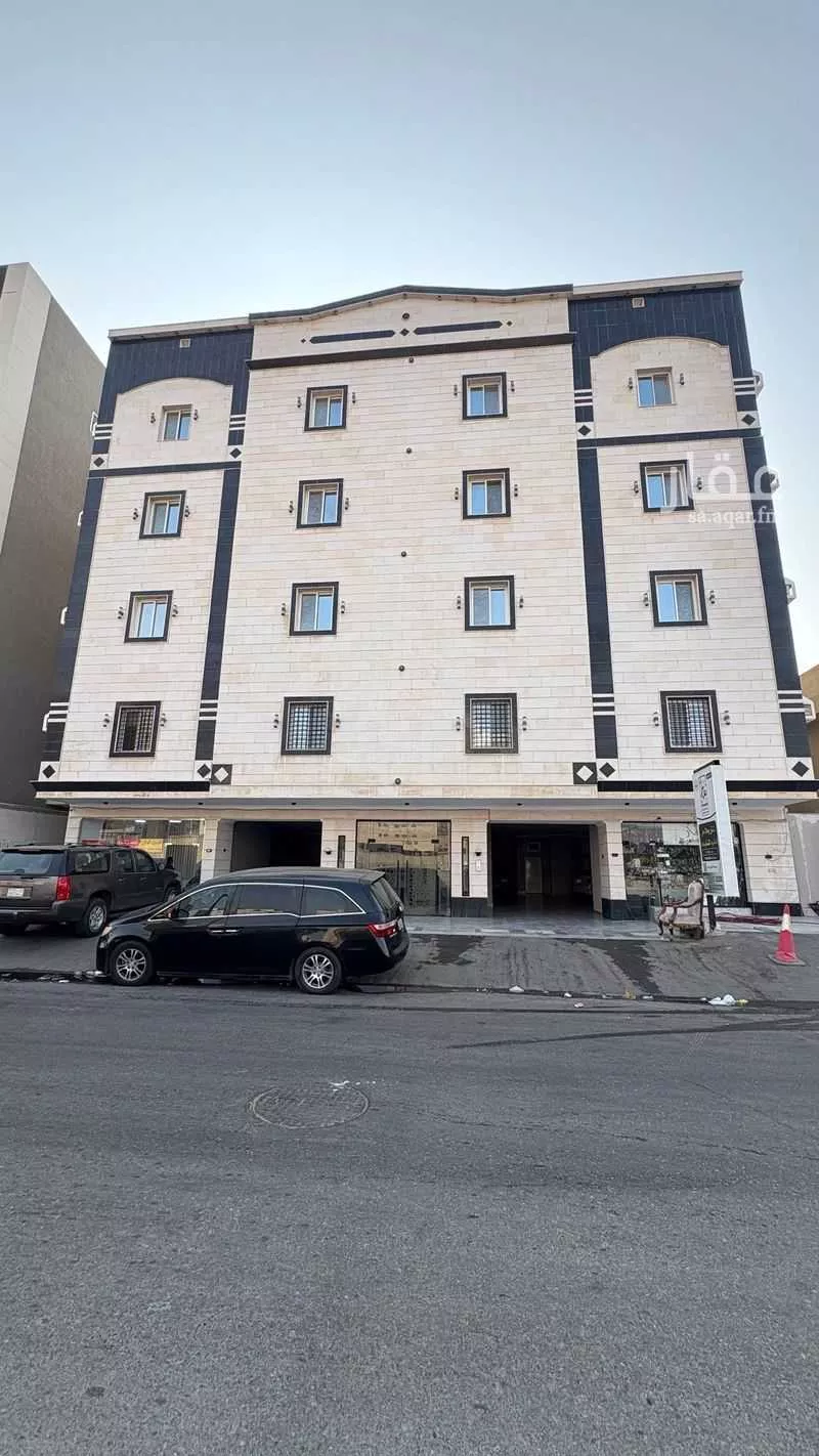 5 bedroom apartment in Ar Rayan 7
