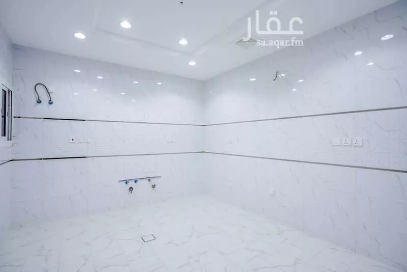 شقة 5 غرف في طيبة 11