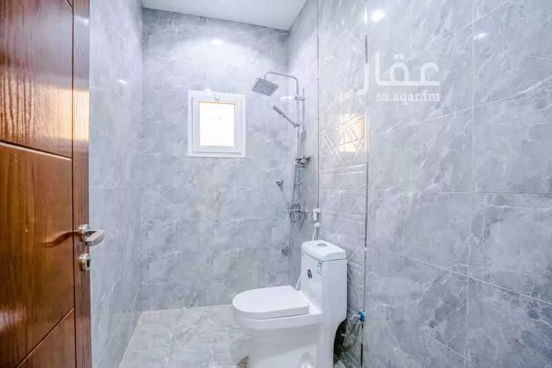شقة 5 غرف في طيبة 20