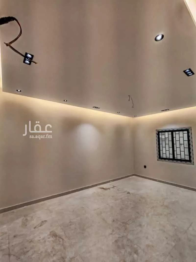 5 bedroom apartment in Al Rabwa 4