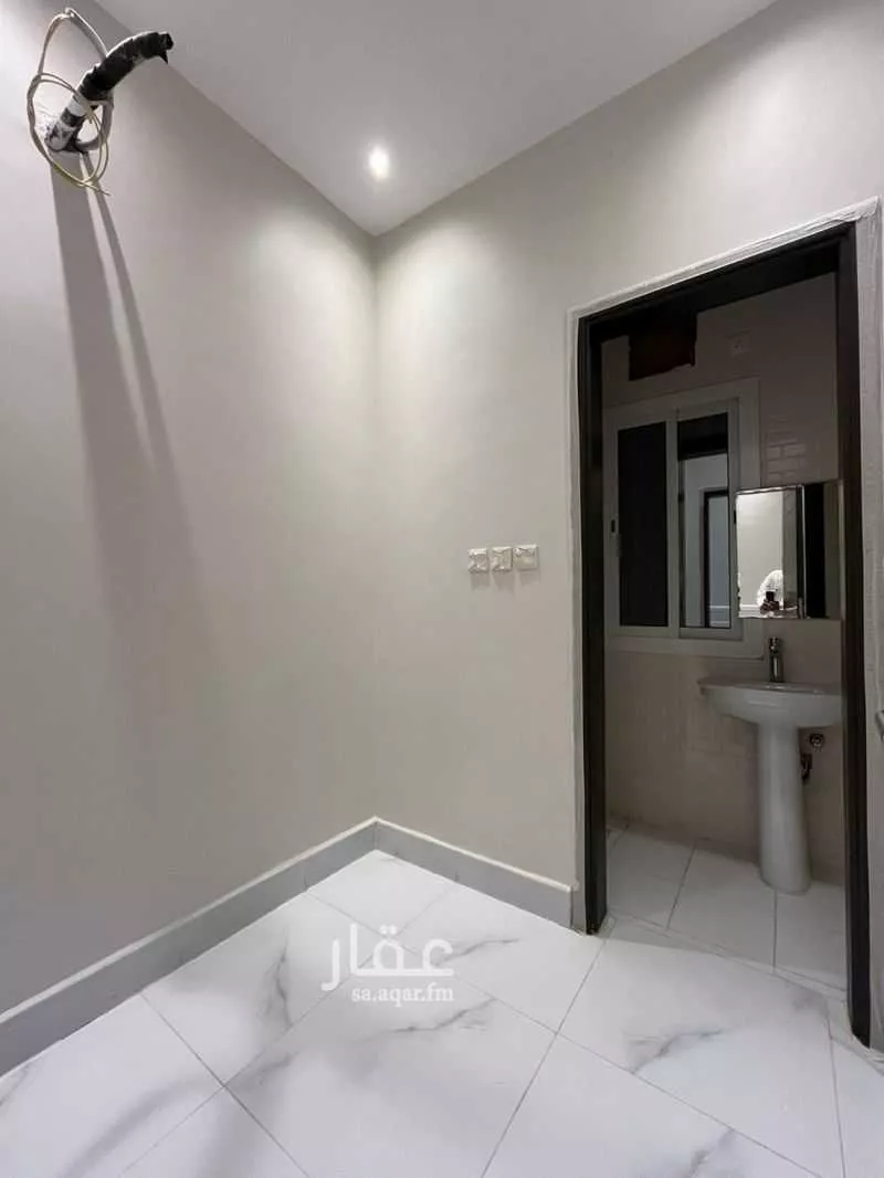 5 bedroom apartment in Al Sawari 17