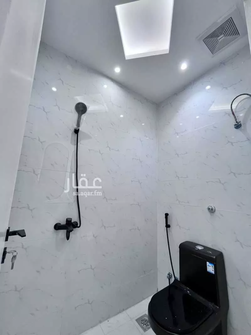 5 bedroom apartment in Taibah 9