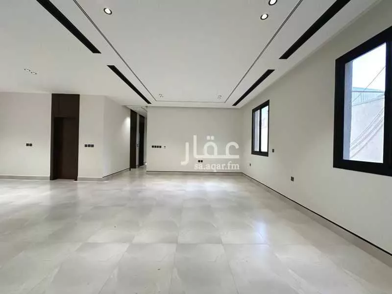 4 bedroom apartment in Al Rawdah 5