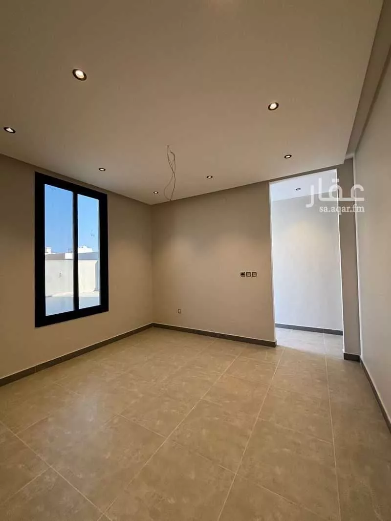 4 bedroom apartment in Muraykh 5