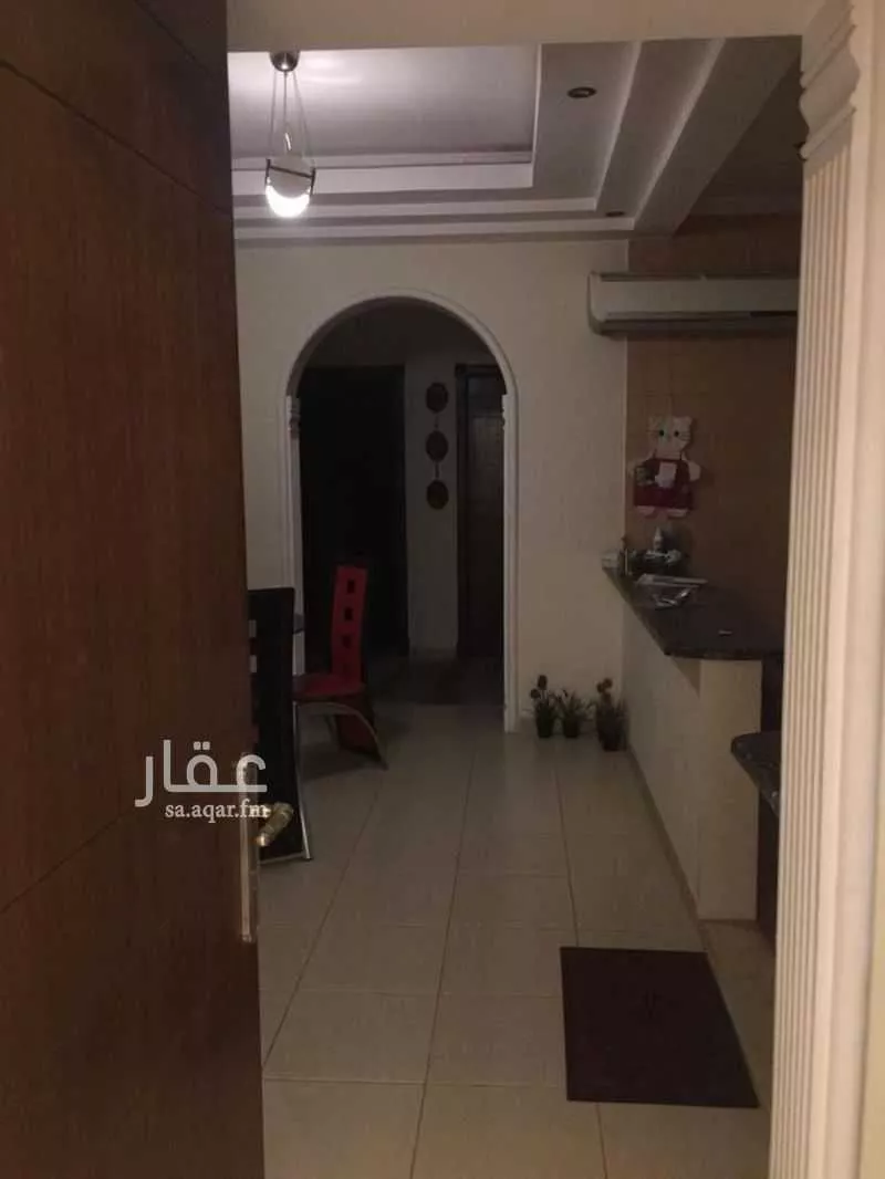 شقة 4 غرف في العزيزية 9