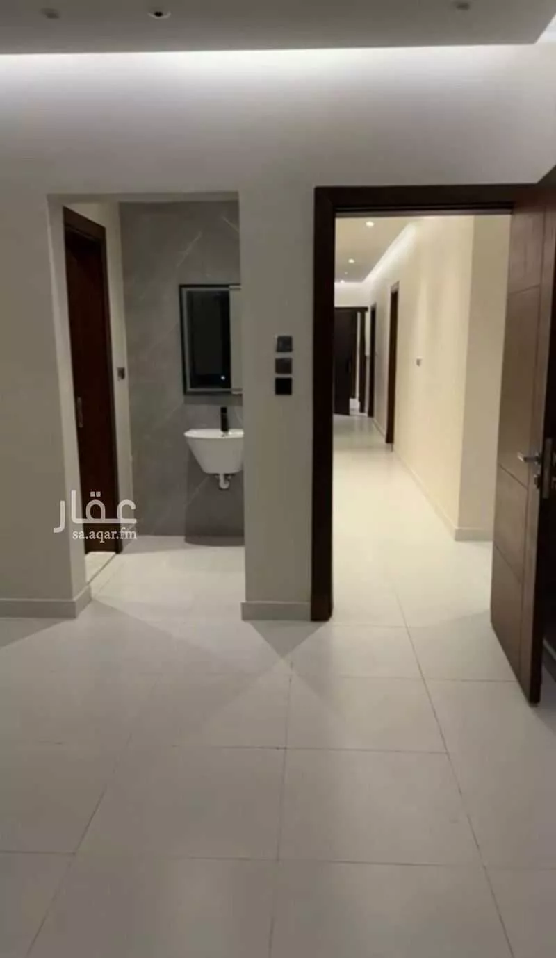 شقة 4 غرف في طيبة 12