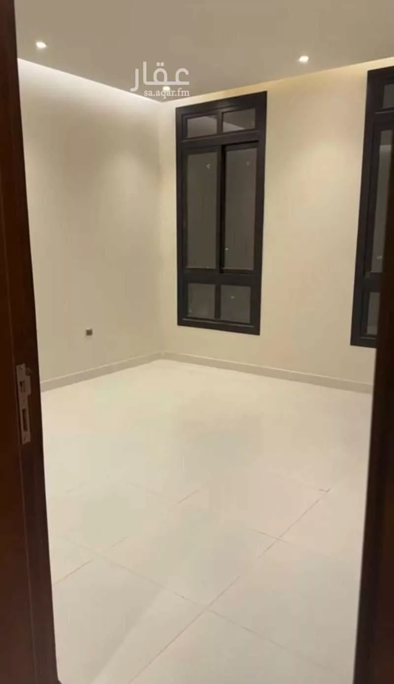 شقة 4 غرف في طيبة 5