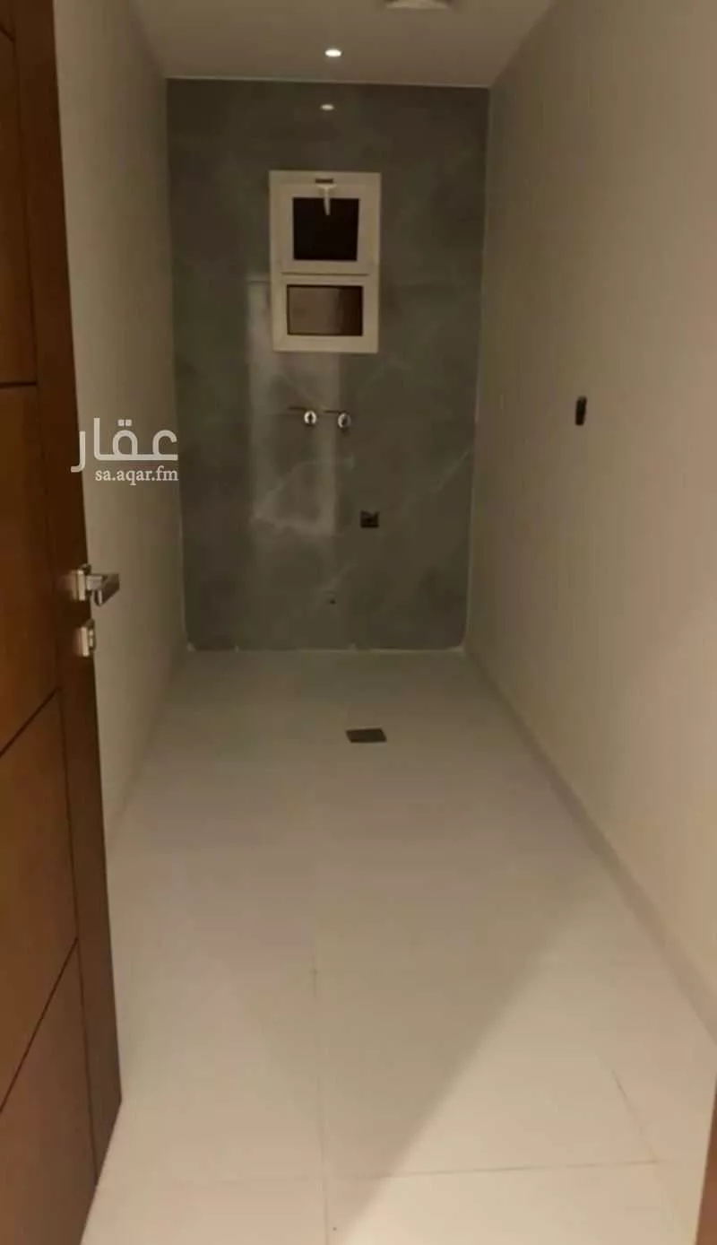 شقة 4 غرف في طيبة 6