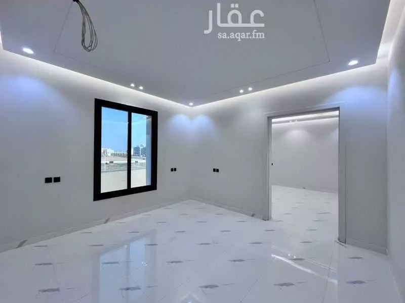 شقة 5 غرف في طيبة 13