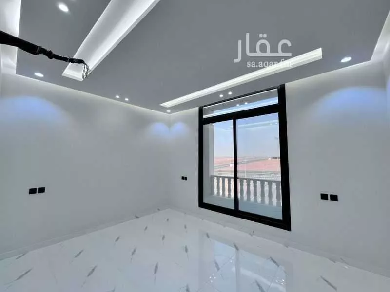 شقة 5 غرف في طيبة 10