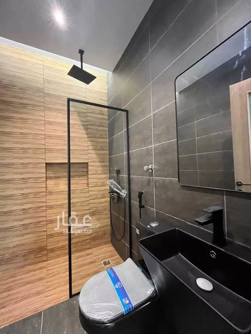 5 bedroom apartment in Al Rehab 8