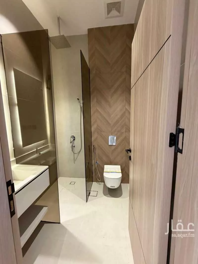 5 bedroom apartment in Al Rabwa 2