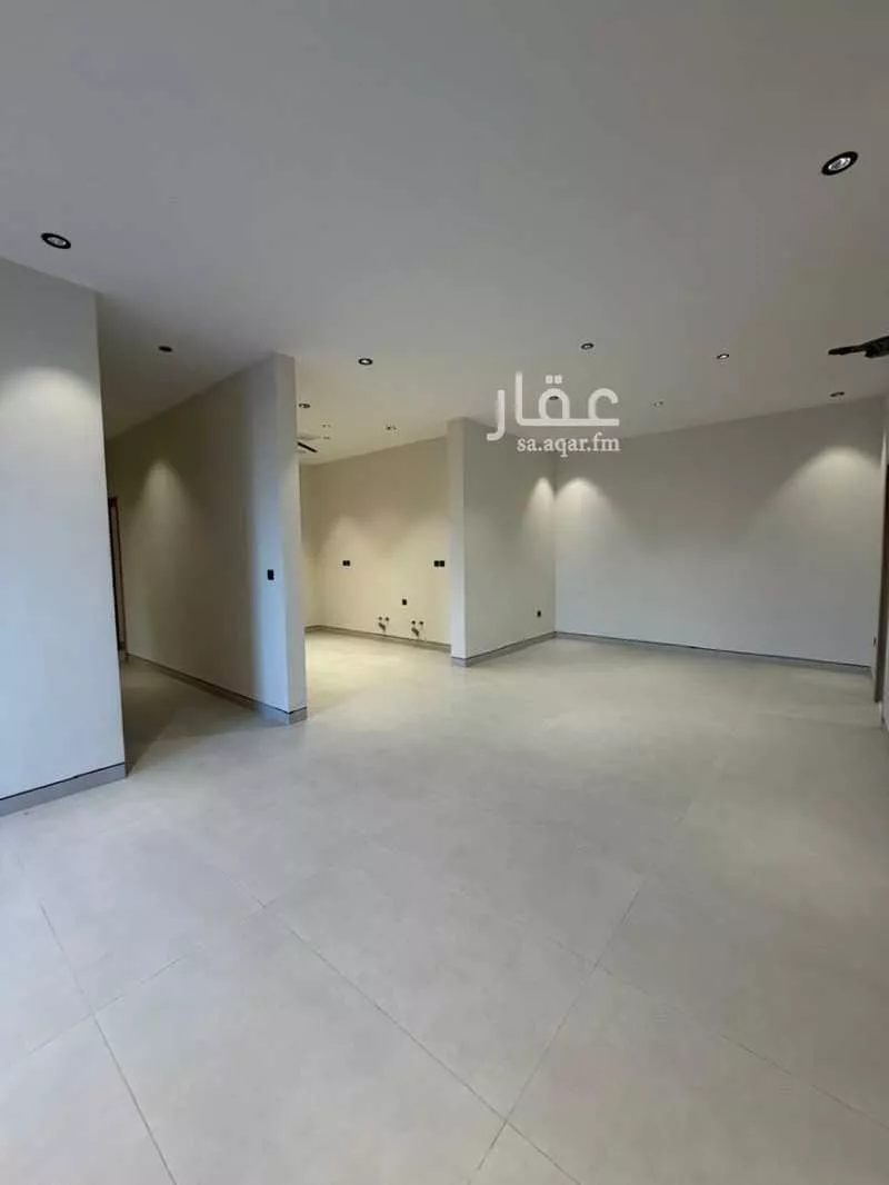 5 bedroom apartment in Al Rabwa 3