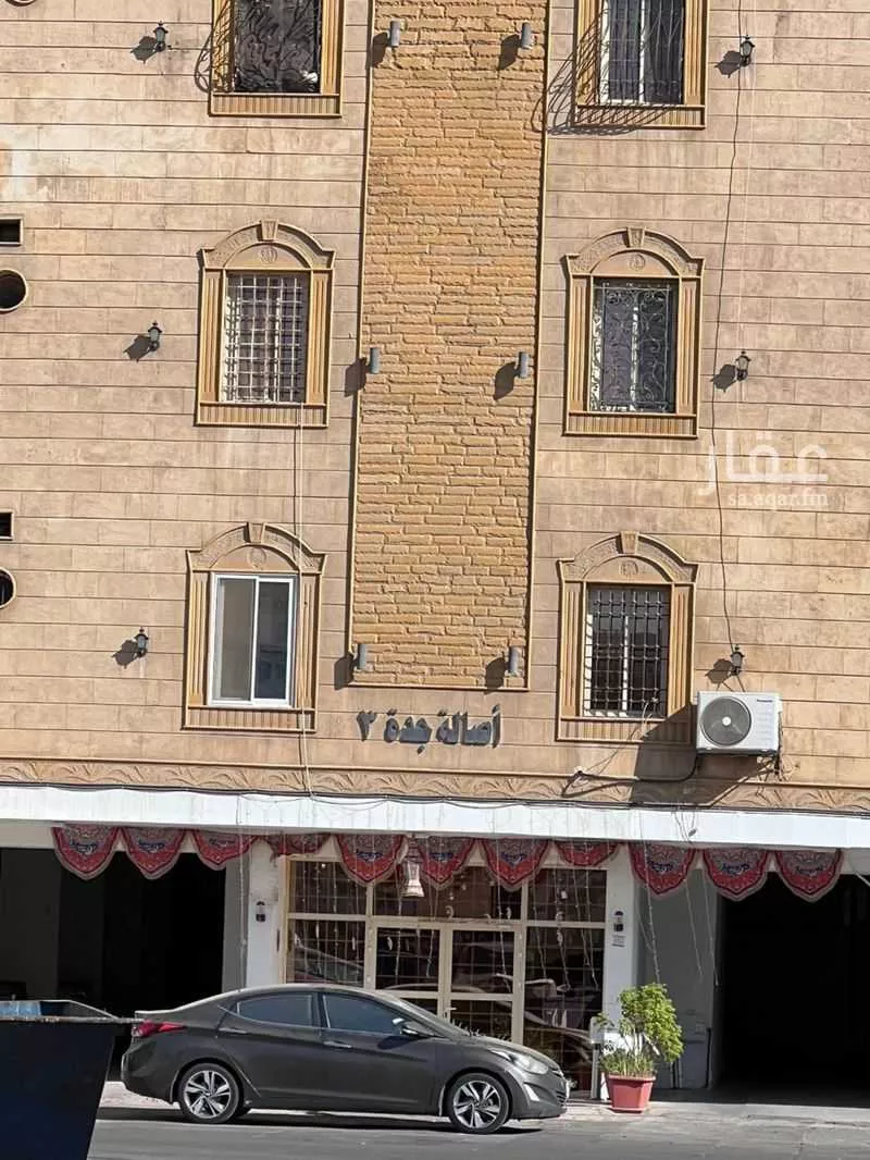 4 bedroom apartment in Al Marwa 11