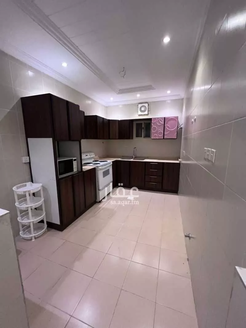 4 bedroom apartment in Al Marwa 5