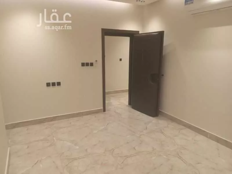 شقة 4 غرف في الروضة 3