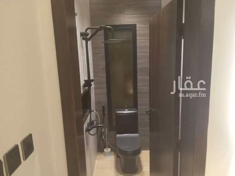 شقة 4 غرف في الروضة 10