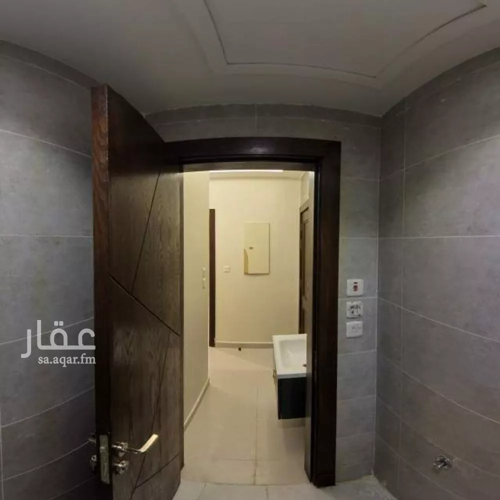 5 bedroom apartment in Al Wahah 13