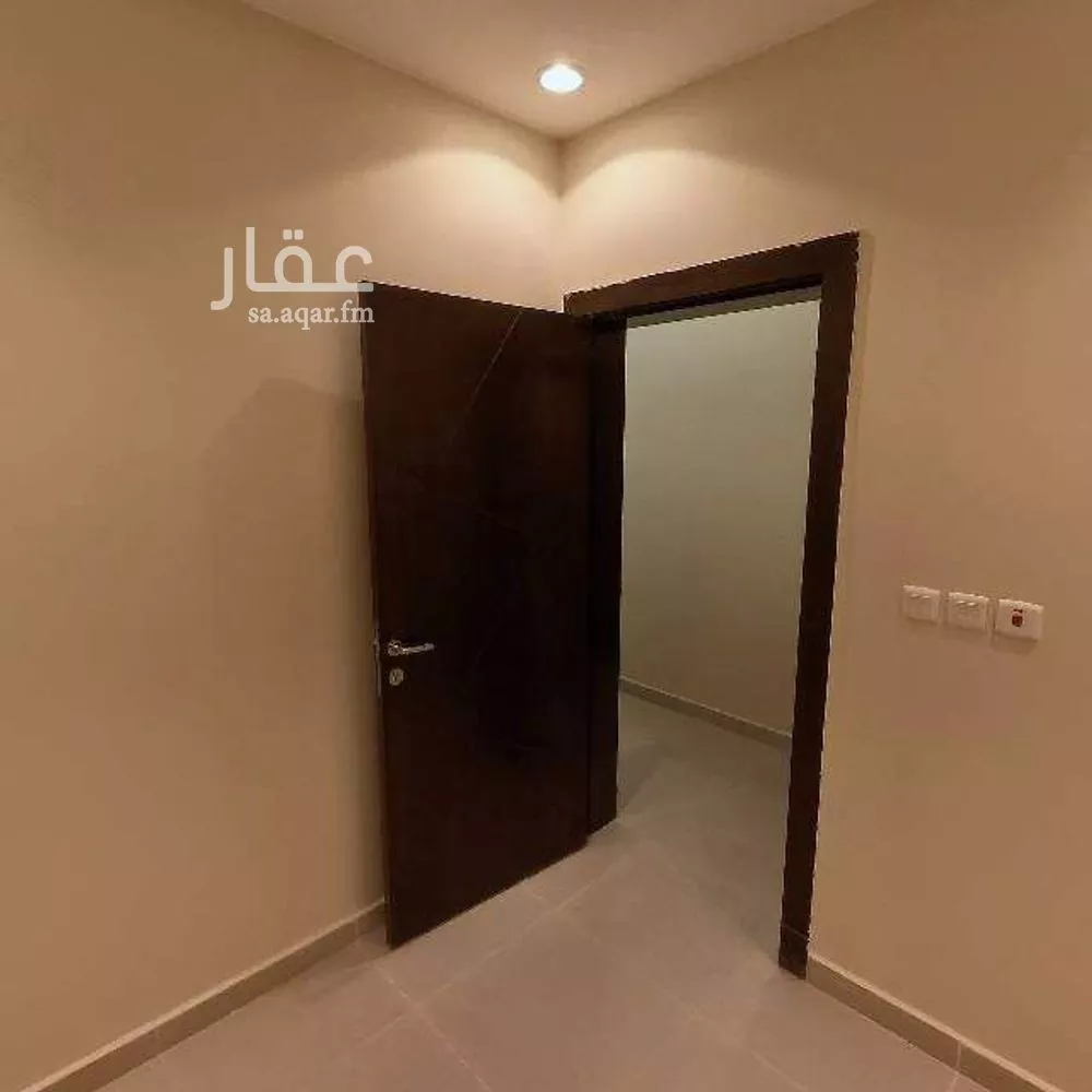 5 bedroom apartment in Al Wahah 9