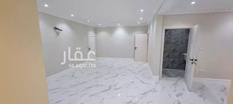 شقة 6 غرف في المروة 2